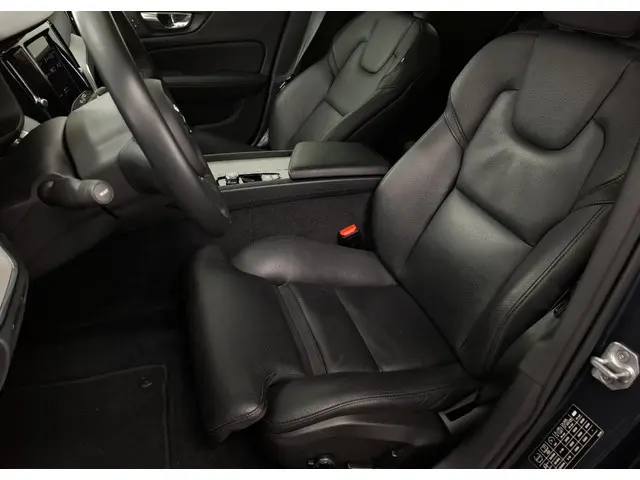 Volvo V60 2.0 B3 Inscription 2021 Benzine 6