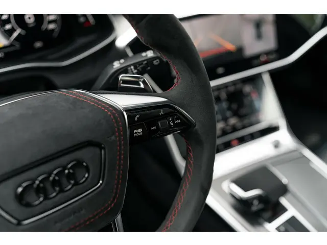 Audi RS6 A6 Avant TFSI quattro 2019 Benzine 37