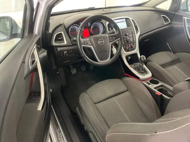 Opel Astra GTC 1.4 Turbo Sport 2013 Benzine 7