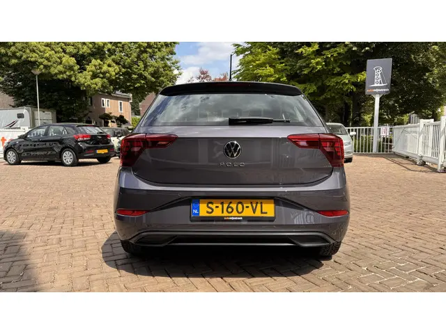 Volkswagen Polo 1.0 TSI Life 2023 Benzine 8