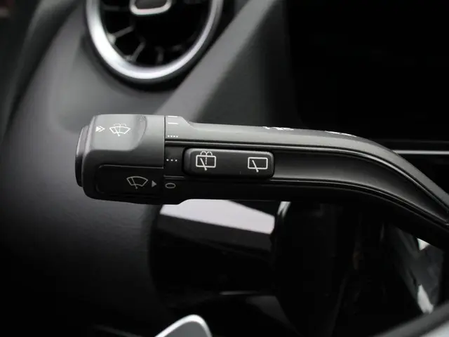 Mercedes-Benz GLA 200 AMG Line Automaat 2020 Benzine 14