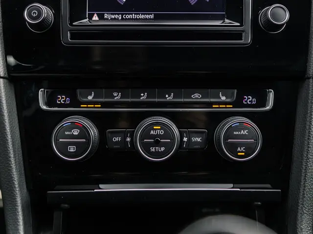 Volkswagen Golf 1.4 TSI Highline 2xR-line 2014 Benzine 33