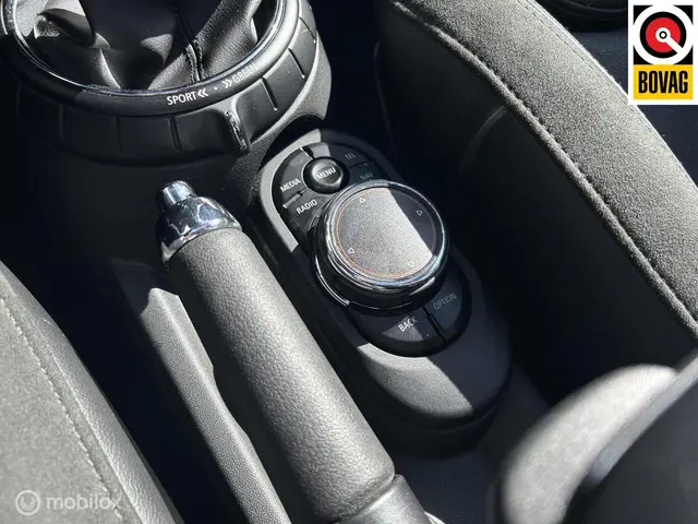 MINI Cooper Mini 1.5 Chili Business 2015 Benzine 31