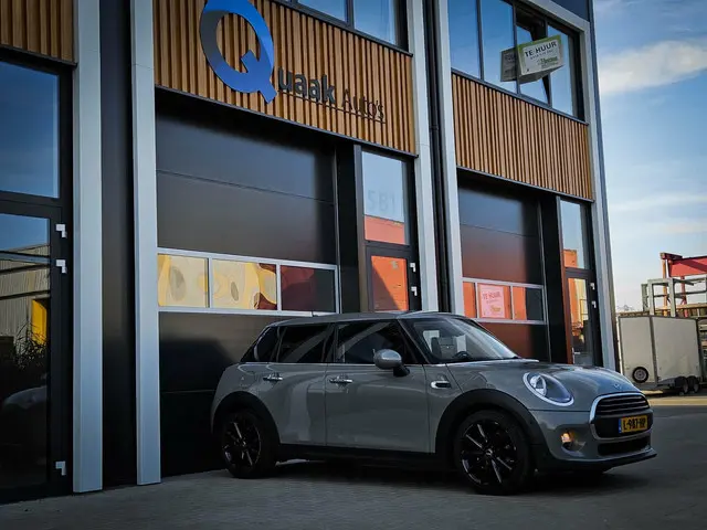 MINI One Mini 1.5 Business Edition 2019 Benzine 11