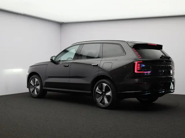 Volvo EX90 Single Motor Plus 7p. 104 kWh 2025 Elektrisch 18