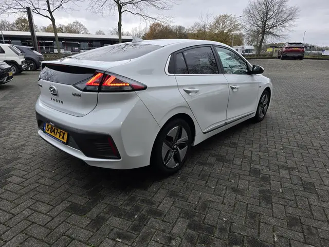 Hyundai IONIQ 1.6 GDi HEV Comfort 2020 Hybride Benzine 5