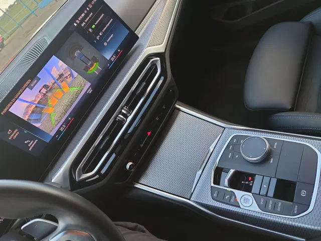 BMW 3 Serie Touring 320i 2023 Benzine 14