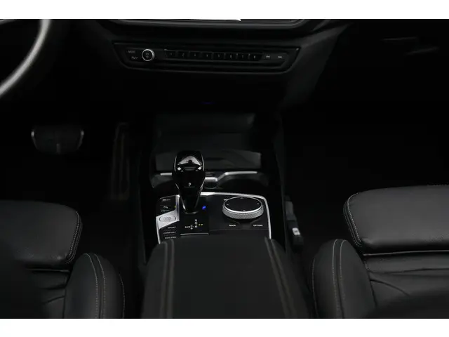 BMW 1 Serie 118i M-Sport Aut. 2023 Benzine 46