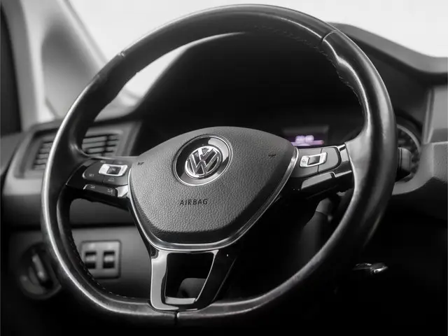 Volkswagen Caddy 1.0 TSI Comfortline 2017 Benzine 18