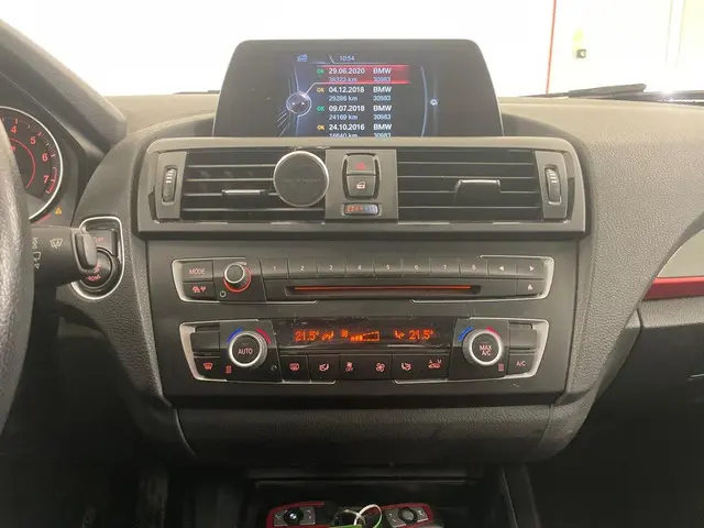 BMW 1 Serie 114i EDE Sport Edition 2014 Benzine 13