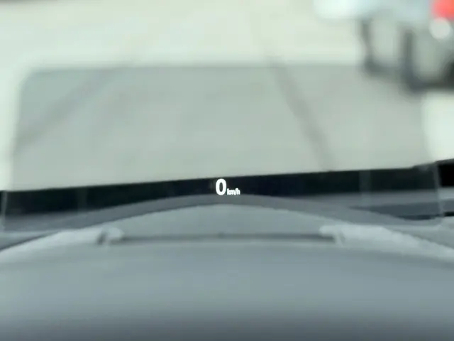 Mazda 2 1.5 Skyactiv-G Luxury HUD CAM NAVI 2022 Benzine 12