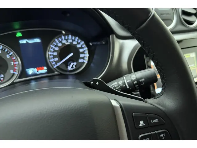 Suzuki Vitara 1.5 Hybrid Select 2023 Hybride Benzine 18
