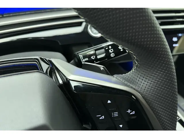 Peugeot 5008 1.2 Hybrid 145 GT 2025 Hybride Benzine 23