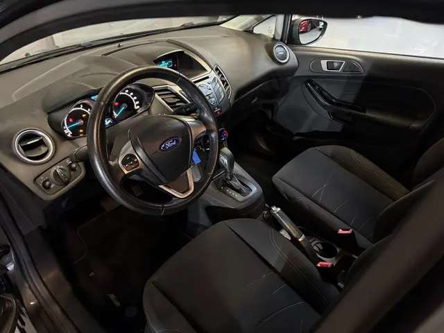 Ford Fiesta 1.0 EcoB. Style Automaat Airco 2016 Benzine 13