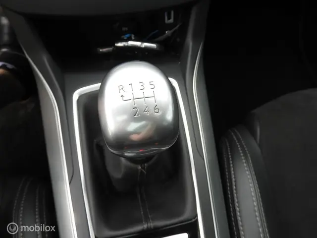 Peugeot 308 SW 1.2 e-THP Première 2014 Benzine 29