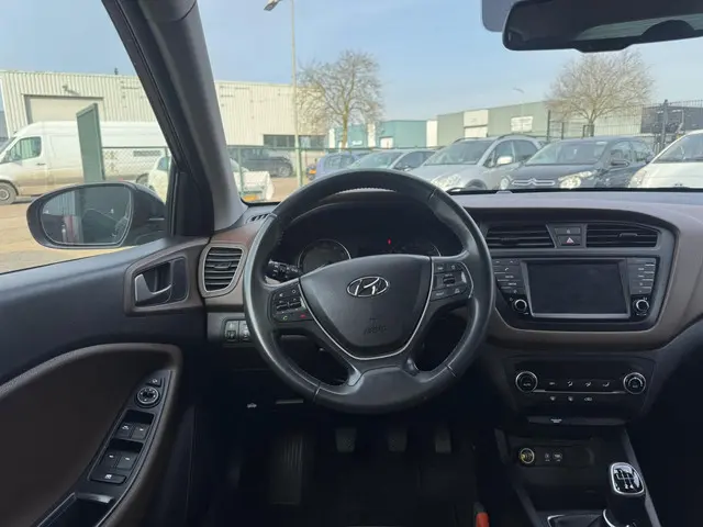Hyundai i20 1.0 T-GDI Comfort 2019 Benzine 27