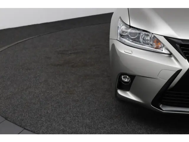 Lexus CT 200h Sport Edition 2017 Hybride Benzine 36