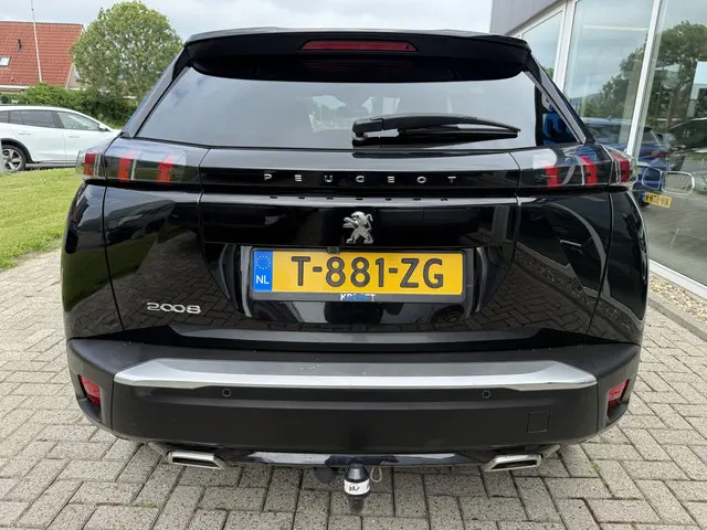 Peugeot 2008 1.2 PureTech Allure Pack 2022 Benzine 8