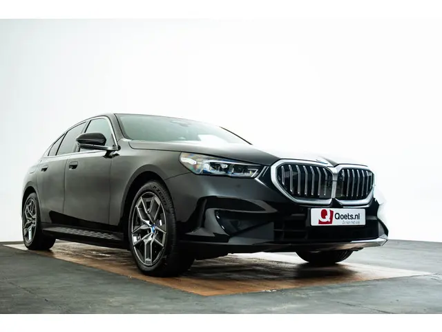 BMW 5 Serie 530e 2025 Hybride Benzine 23