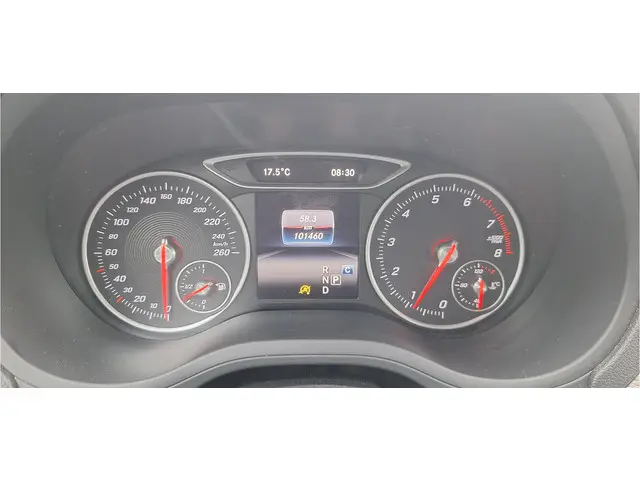 Mercedes-Benz B-Klasse 180 Prestige 2016 Benzine 12