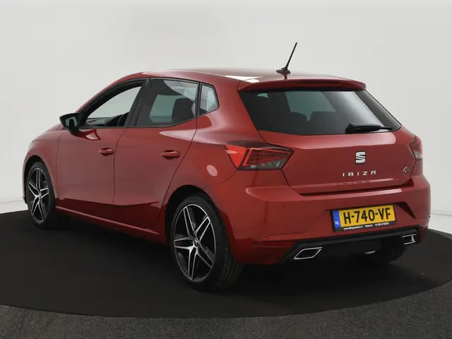 SEAT Ibiza 1.0 TSI 95PK FR Business Intense 2020 Benzine 6