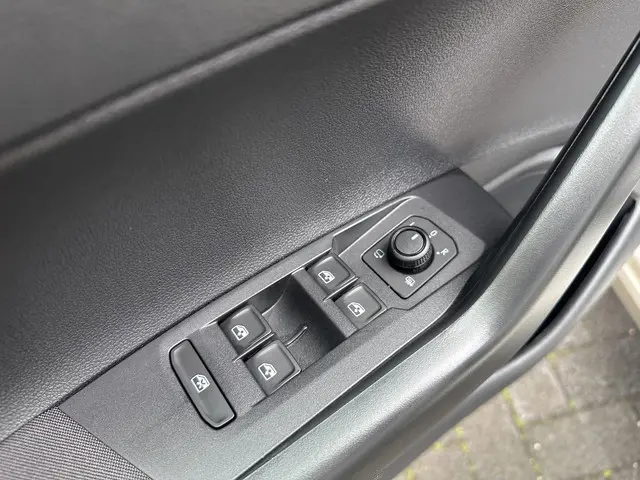 Volkswagen Polo 1.0 MPI IQ-DRIVE 2019 Benzine 34