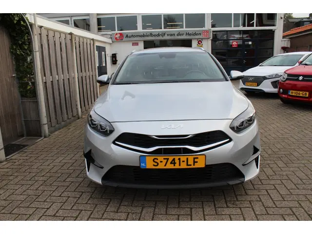 Kia Ceed Sportswagon 1.0 T-GDi DynamicLine 2023 Benzine 8
