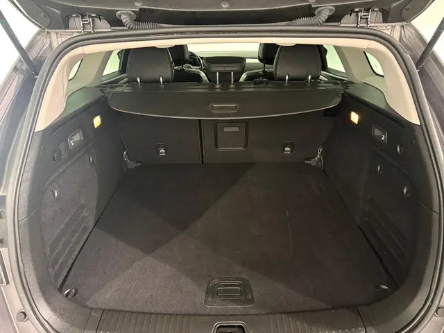 Renault Talisman Estate 1.3 TCe Limited 2020 Benzine 6