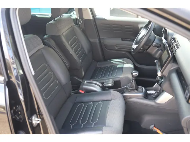 Citroën C3 Aircross PT130 Shine 2019 Benzine 14