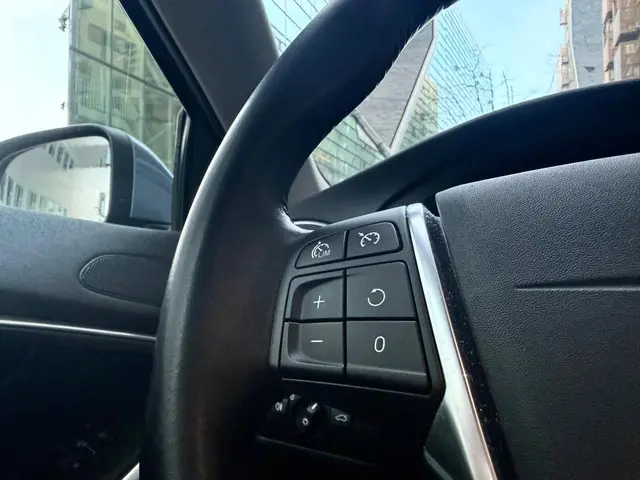 Volvo V40 2.0 T3 Nordic+ 114.000km dealer oh 2016 Benzine 15