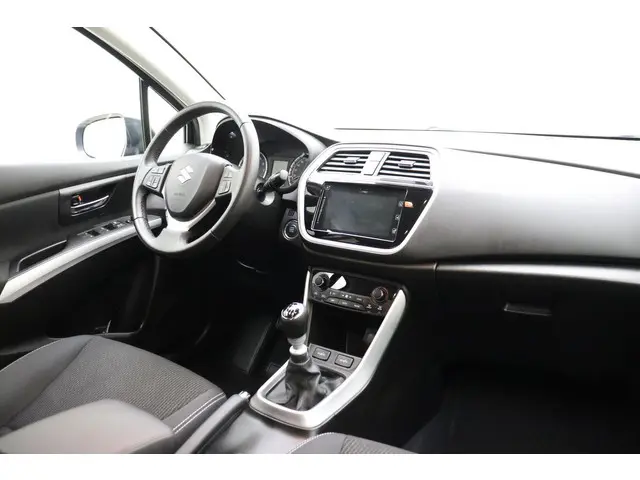 Suzuki S-Cross 3
