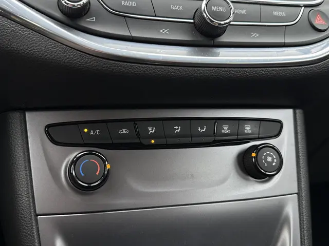 Opel Astra Sports Tourer 1.4 Business+ 2017 Benzine 21