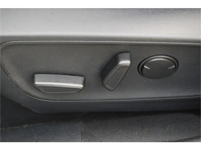 Ford Kuga 2.5 PHEV ST-Line X 225PK 2022 Hybride Benzine 20