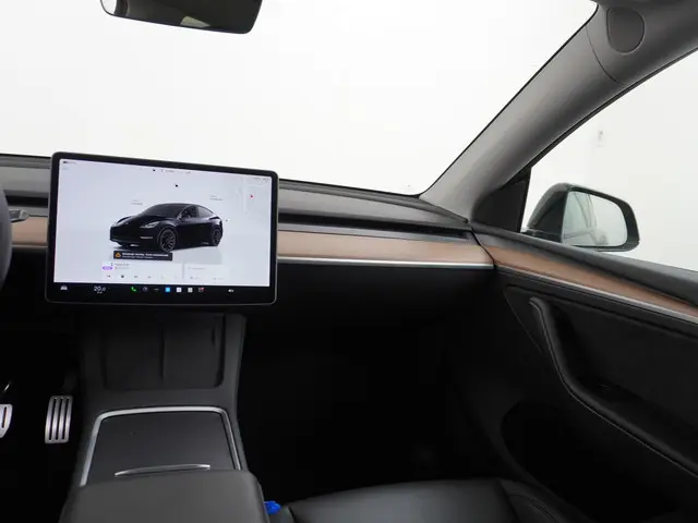 Tesla Model Y Performance AWD 75 kWh 2022 Elektrisch 25