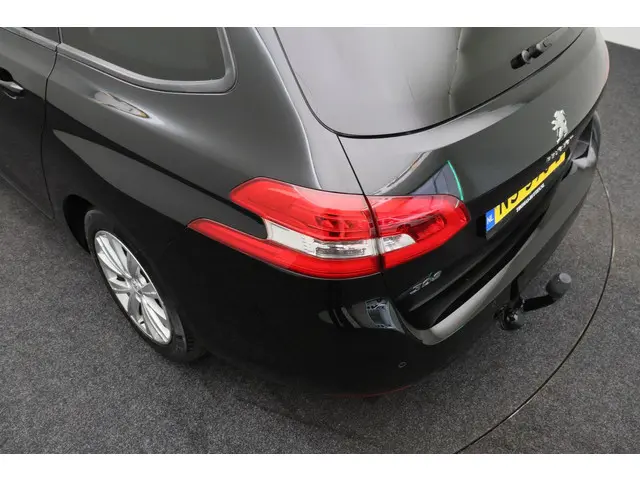 Peugeot 308 SW 1.2 PureTech Style 2017 Benzine 19