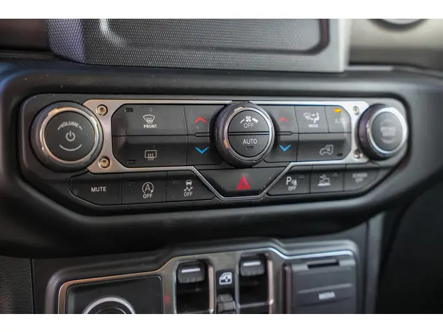 Jeep Gladiator sport 3.6 V6 2024 Benzine 17