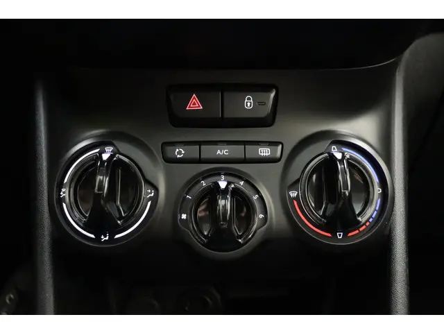 Peugeot 2008 1.2 PureTech Blue Lion 2017 Benzine 19