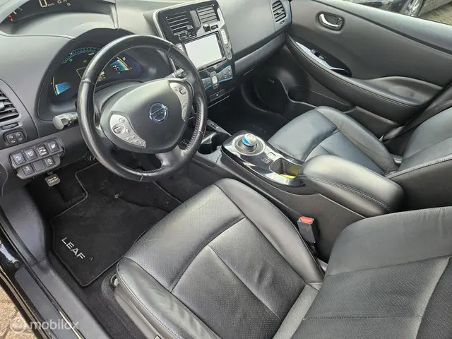 Nissan Leaf Tekna 24 kWh 2013 Elektrisch 11