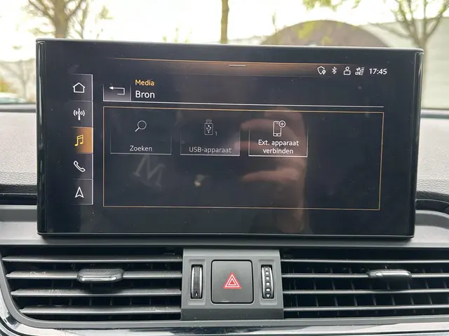 Audi Q5 55 TFSI e S LINE QUATTRO 2021 Hybride Benzine 29