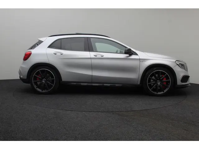 Mercedes-Benz GLA AMG 45 4Matic Edition 1 2014 Benzine 14