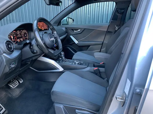 Audi Q2 1.4 TFSI CoD, PANO, NAP, S-LINE 2017 Benzine 9