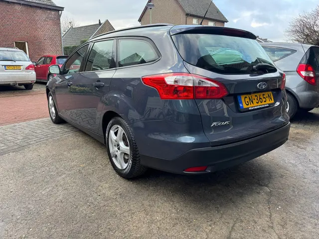 Ford Focus Wagon 1.6 TI-VCT Lease Titanium 2012 Benzine 6