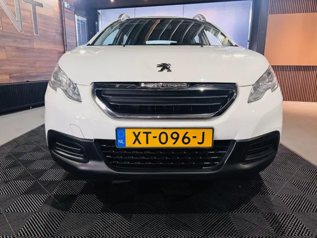 Peugeot 2008 1.2 PureTech Blue Lease 2014 Benzine 9