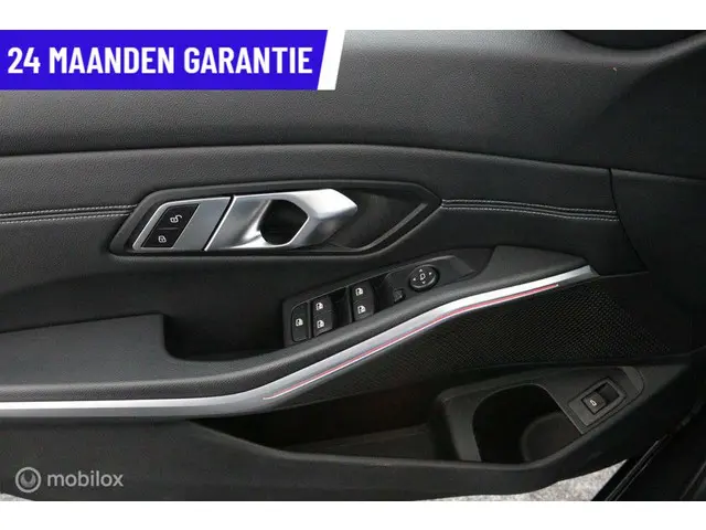BMW 3 Serie Touring 320i High Executive 2020 Benzine 23