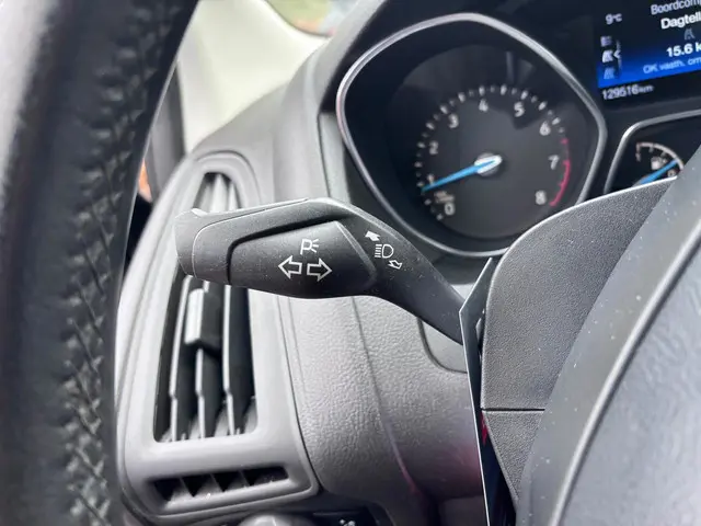 Ford Focus Wagon 1.0 EcoBoost Titanium 2015 Benzine 25