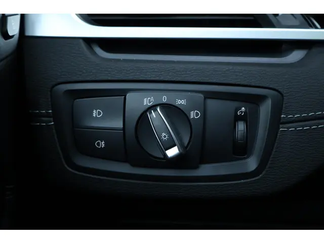 BMW X2 sDrive20i High Executive 2019 Benzine 18