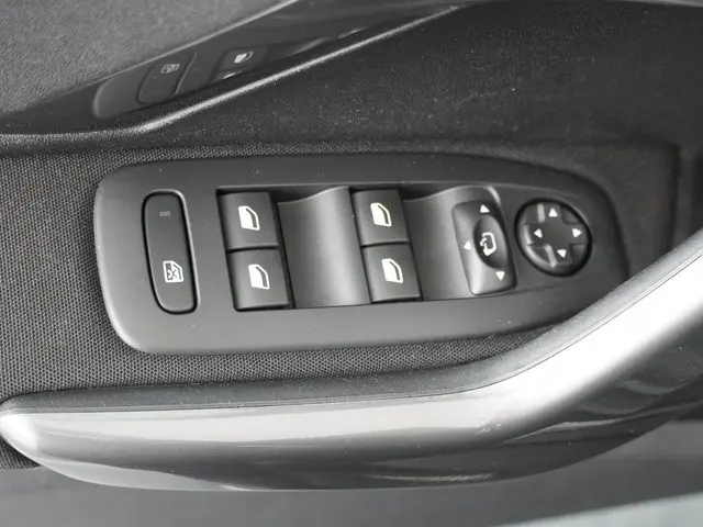 Peugeot 2008 1.2 PureTech Allure 2017 Benzine 13