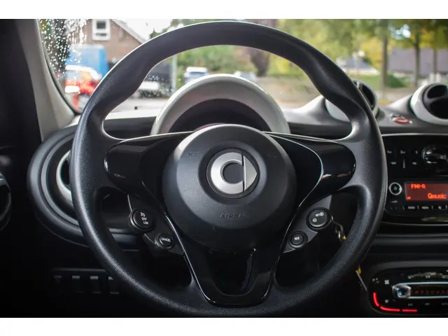 Smart Forfour 1.0 Pure 2016 Benzine 11