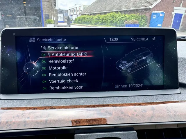 BMW 3 Serie Touring 328i High Executive 2014 Benzine 16