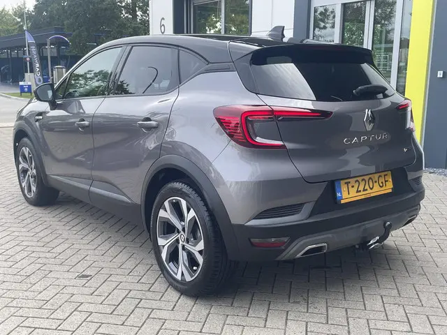 Renault Captur 1.3 mild hybrid 160 R.S. Line 2023 Benzine 6